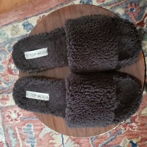 top moda fuzzy slippers